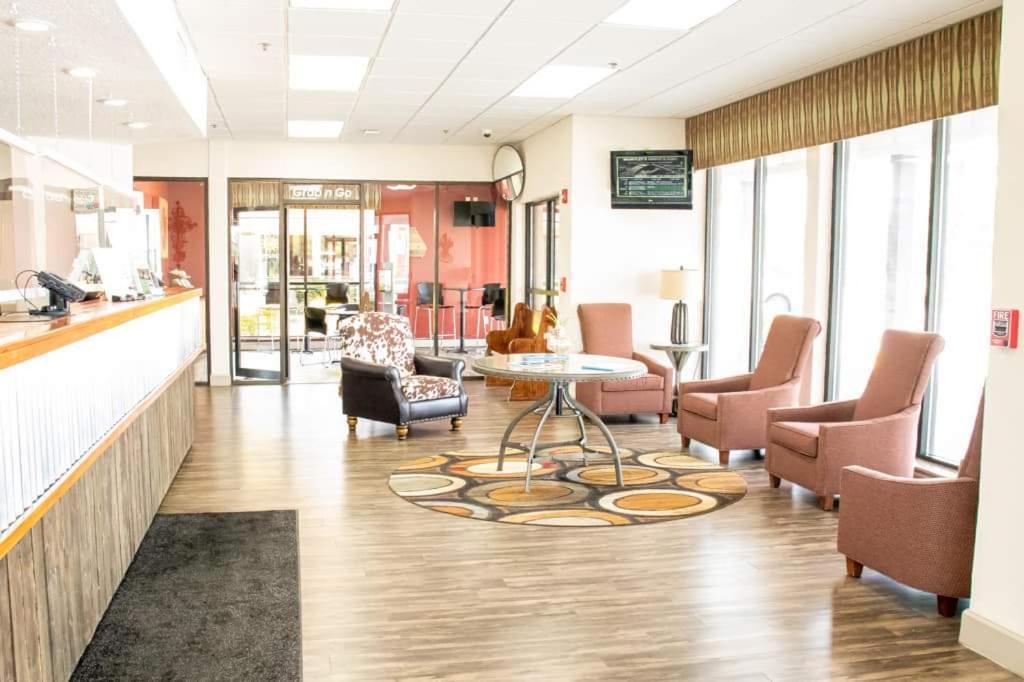Econo Lodge Видалия Экстерьер фото